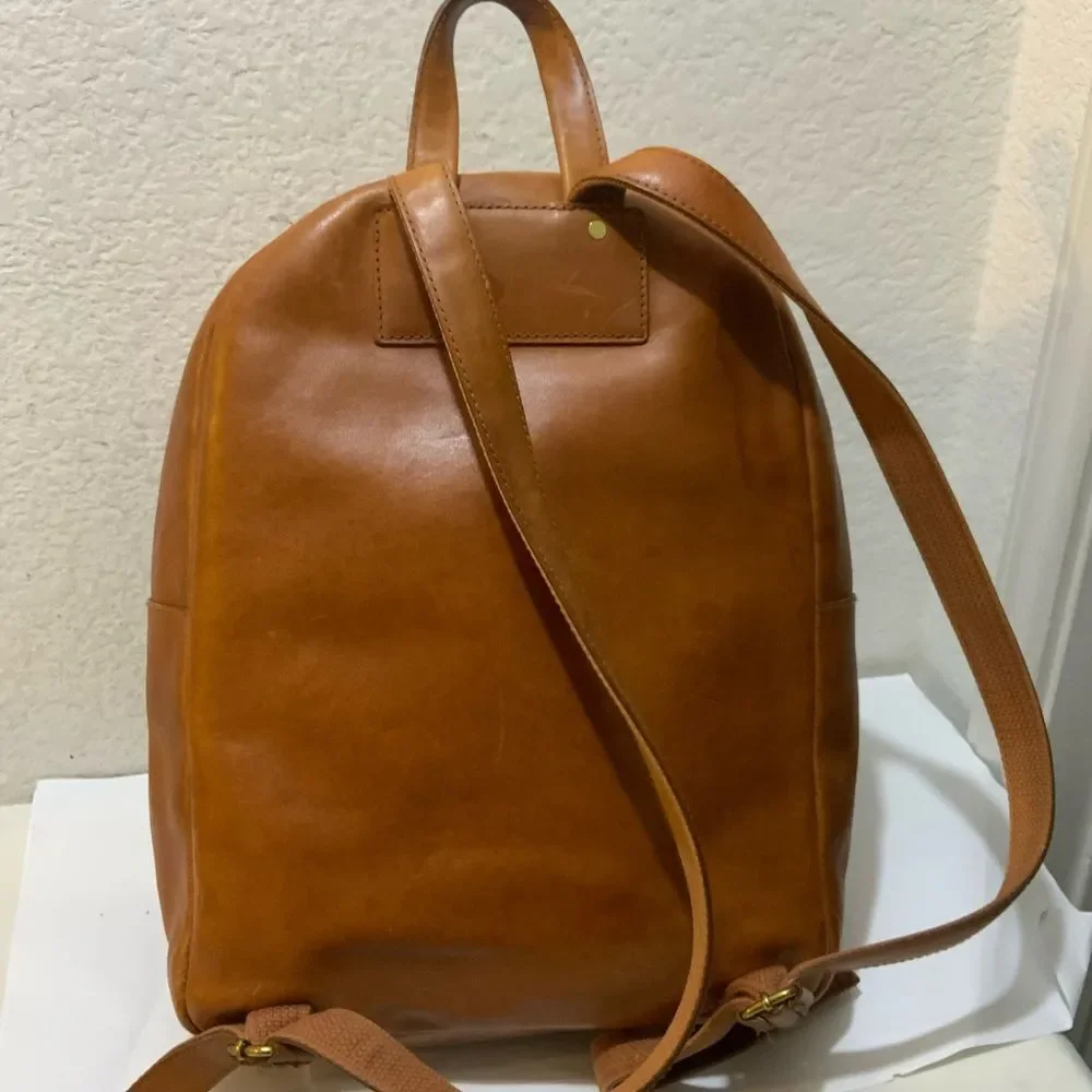 Madewell Large Lorimer Leather Backpack in English Saddle